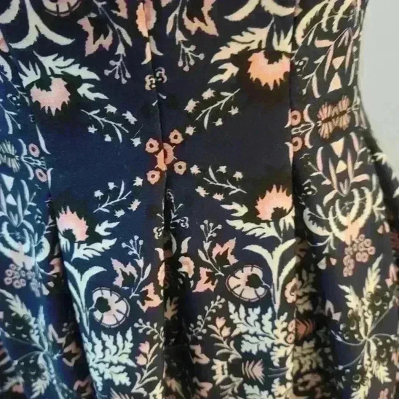 Vince Camuto Dress - Picture 6 of 9